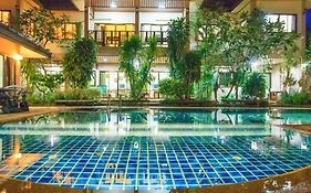 โรงแรมมีวายา